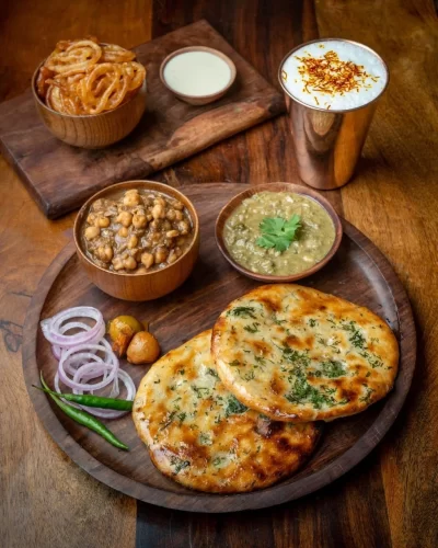 Amritsari Kulcha with chick peas